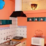 Inn Seventies Cheap & Chic Two Apartahotel