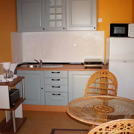 Inn Seventies Cheap & Chic Two Aparthotel Lagos