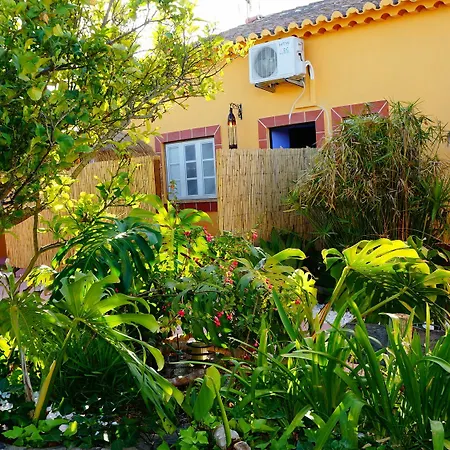 Seventies Cheap & Chic Two Lejlighedshotel 3*