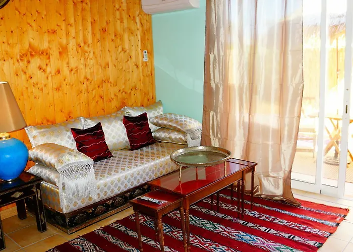 아파트호텔 Inn Seventies Cheap & Chic Two 3*