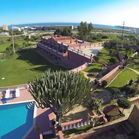 Inn Seventies Cheap & Chic Two Apart-hotel