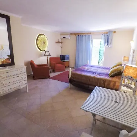 Inn Seventies Cheap & Chic Two Apart-hotel Lagos